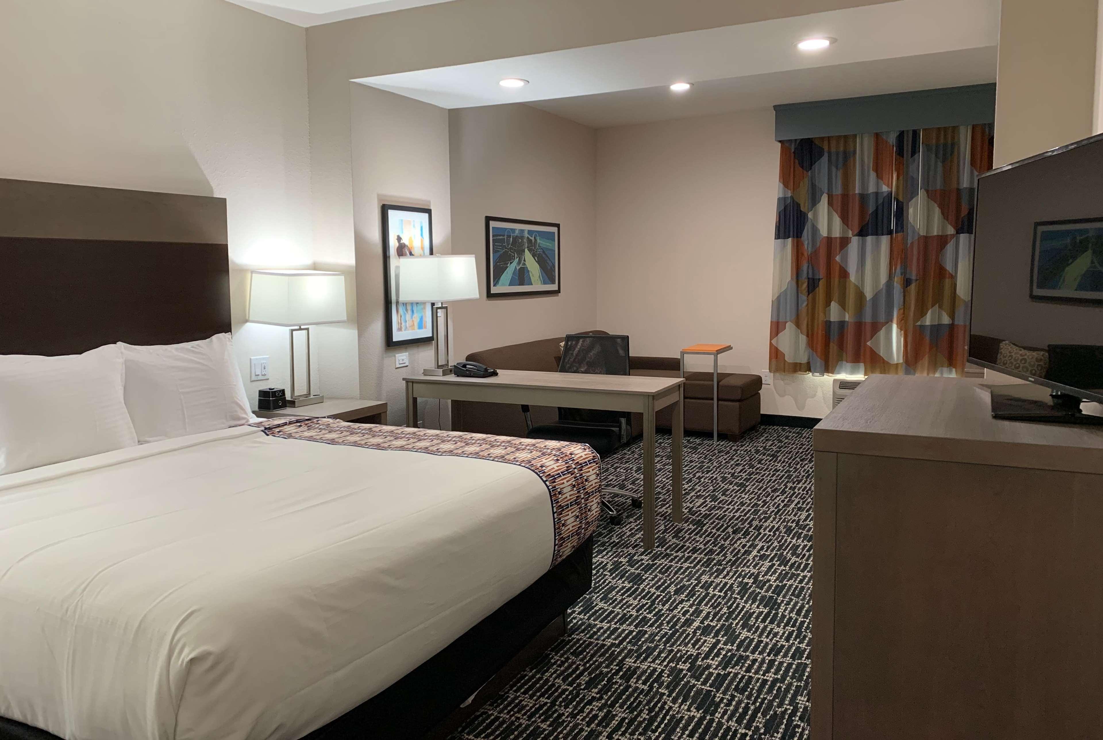 La Quinta Inn & Suites By Wyndham - Red Oak Tx Ih-35E Екстер'єр фото