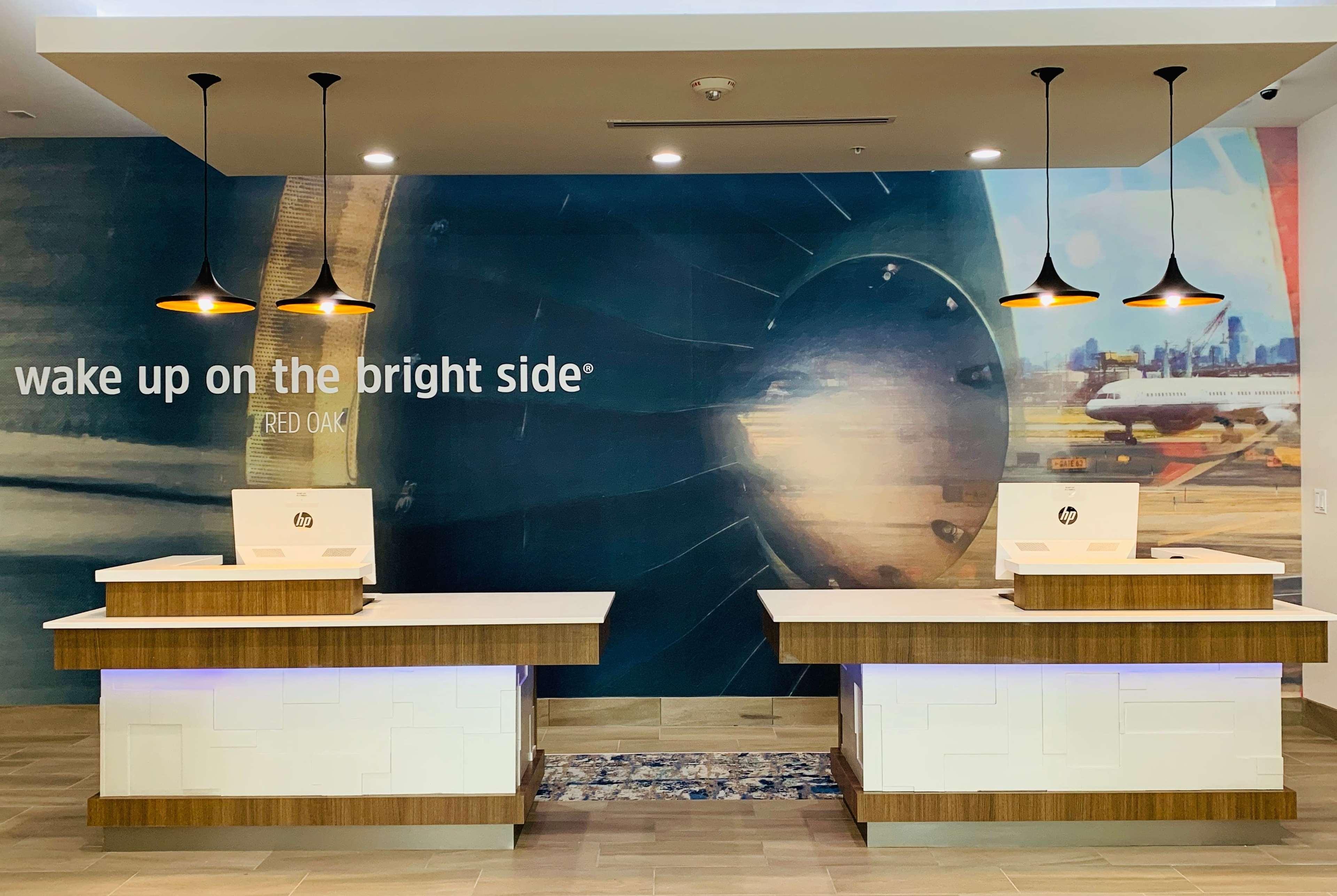 La Quinta Inn & Suites By Wyndham - Red Oak Tx Ih-35E Екстер'єр фото